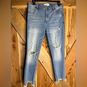 Abercrombie & Fitch High Rise Super Skinny Ankle Jeans 31/12s